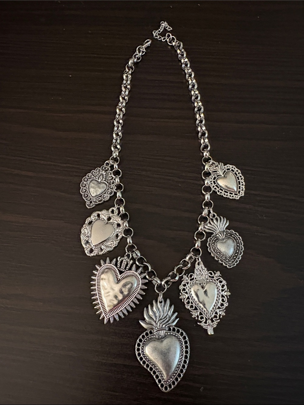232) Silver Heart Charm Statement Necklace